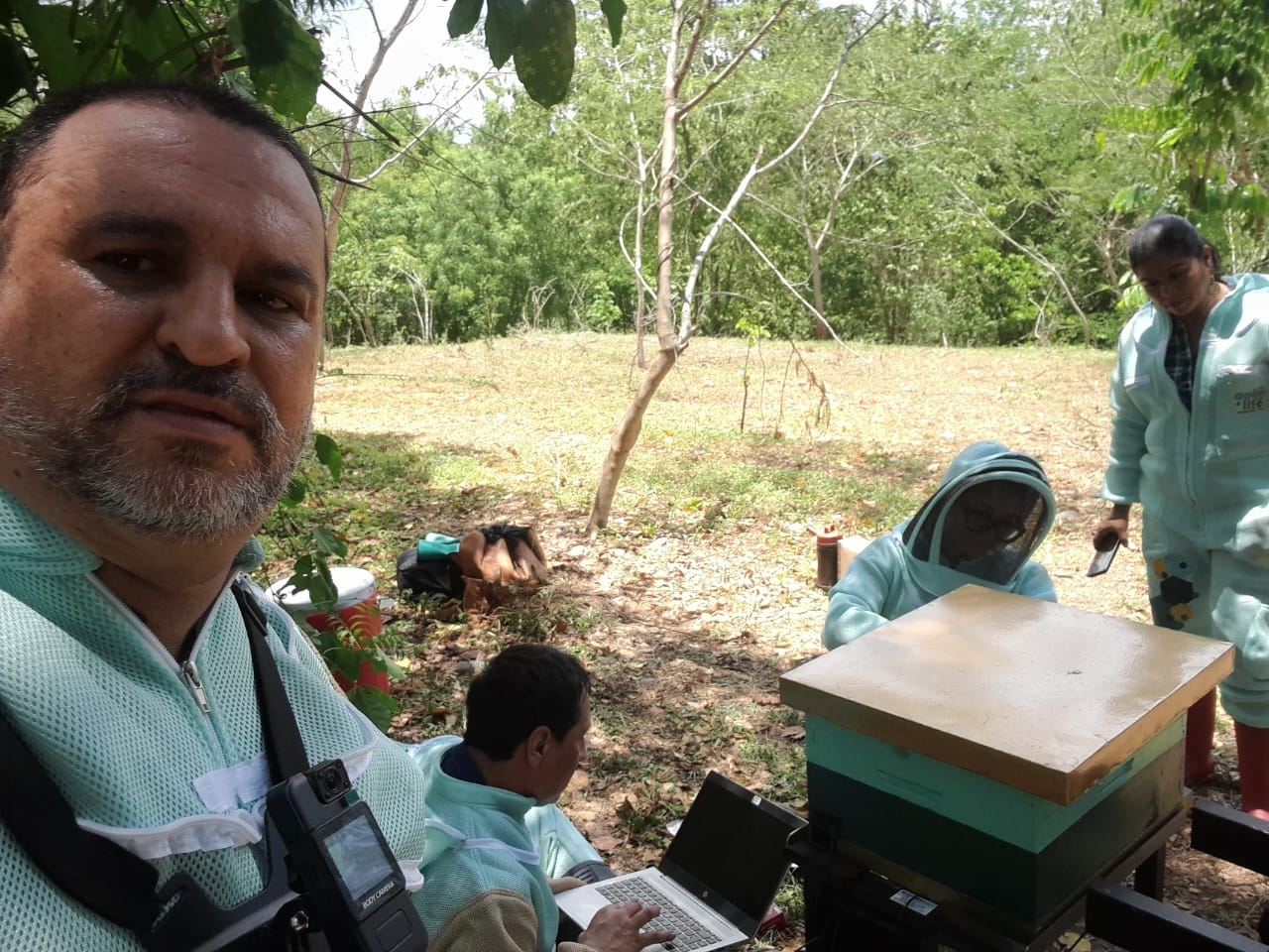 grupo de campo iniciando apitech.jpeg